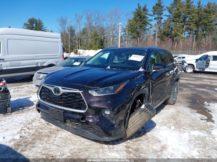 2021 Toyota Highlander Xle