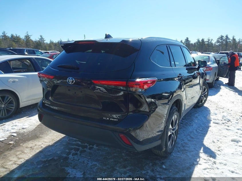 2021 Toyota Highlander Xle
