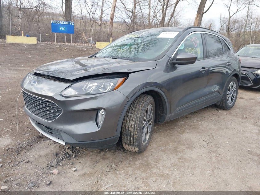2020 Ford Escape Sel