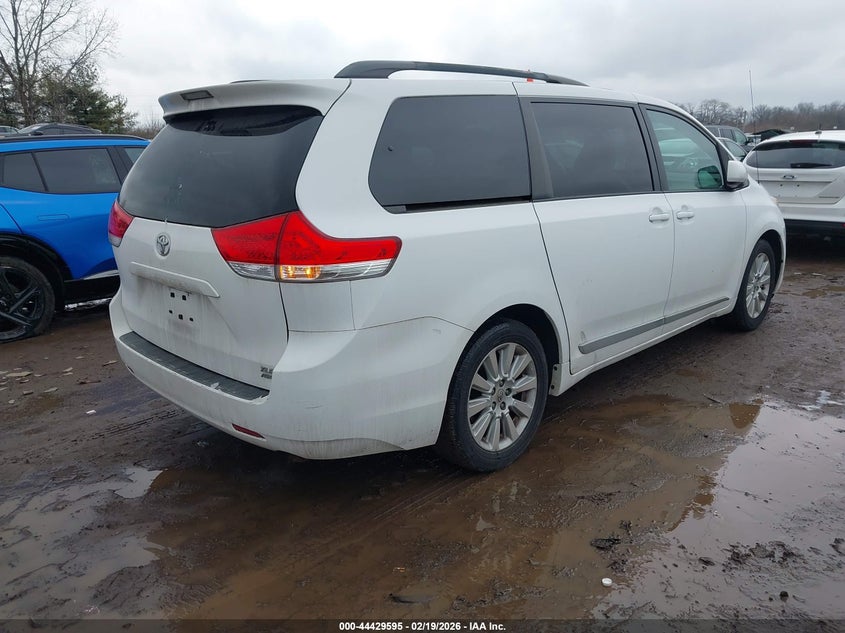 2011 Toyota Sienna Xle