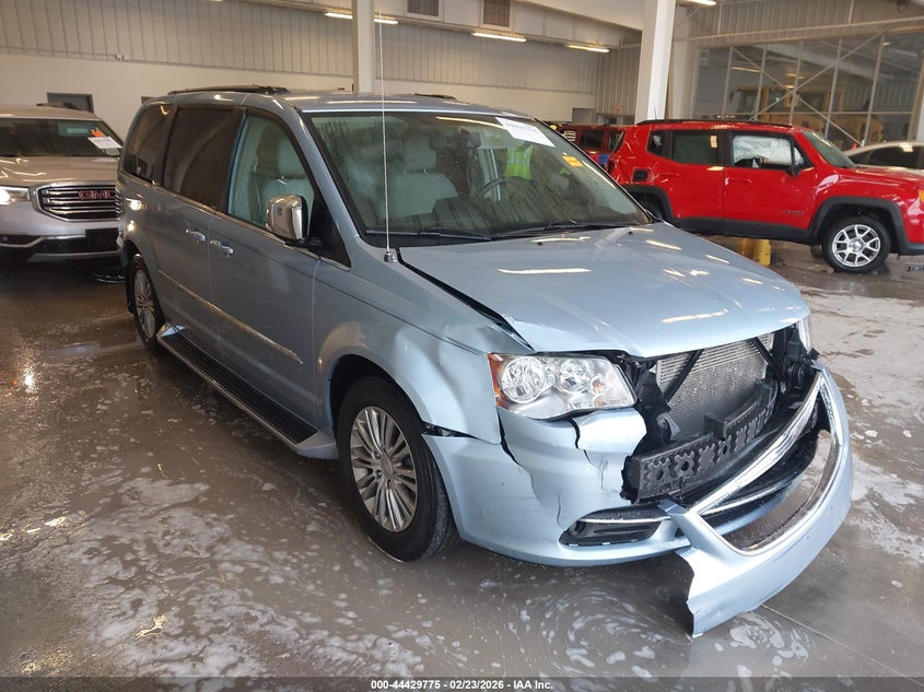 2013 Chrysler Town & Country Touring-L