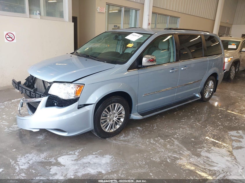 2013 Chrysler Town & Country Touring-L