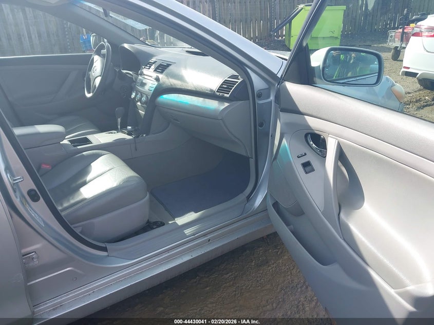 2007 Toyota Camry Le V6