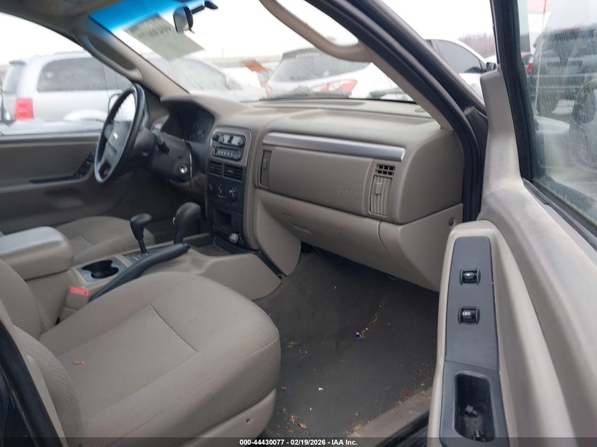 2004 Jeep Grand Cherokee Laredo