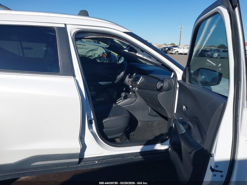 2020 Nissan Kicks Sr Xtronic Cvt