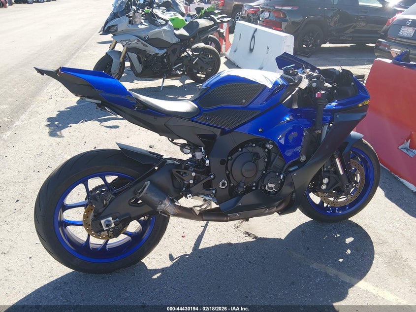2022 Yamaha Yzfr1 VIN: JYARN66YXNA000688 Lot: 44430194