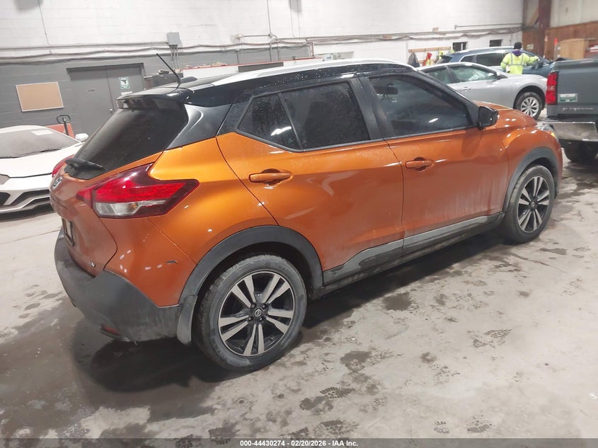 2018 Nissan Kicks Sv