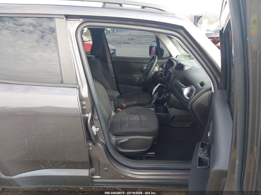 2021 Jeep Renegade Latitude Fwd