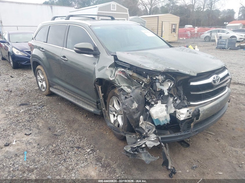 2016 Toyota Highlander Limited V6