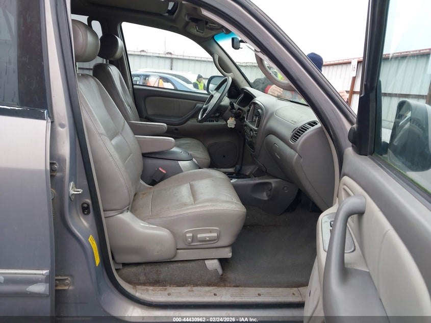 2001 Toyota Sequoia Limited V8