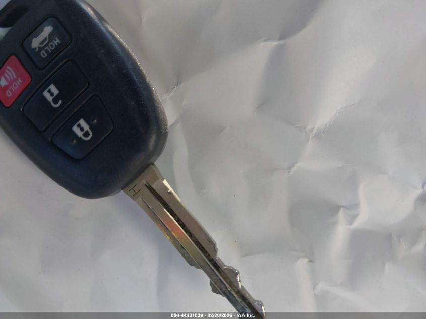 2019 Toyota Corolla Le VIN: 5YFBURHE8KP893237 Lot: 44431039