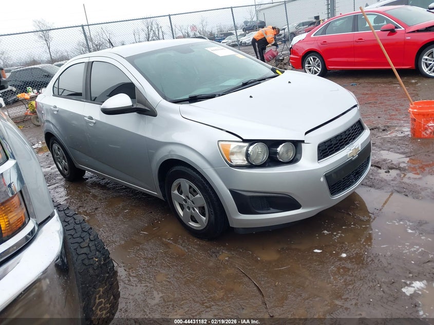 2013 Chevrolet Sonic Ls Auto