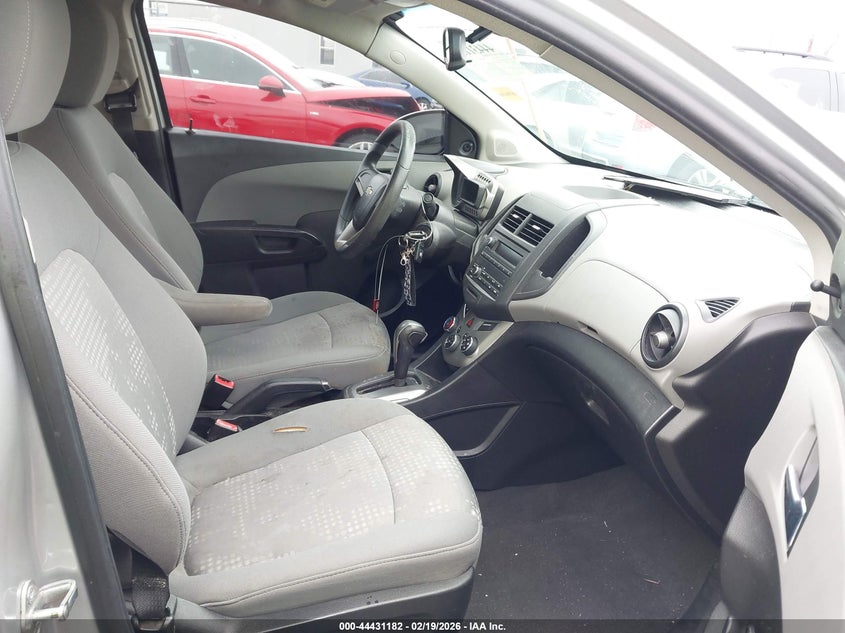 2013 Chevrolet Sonic Ls Auto