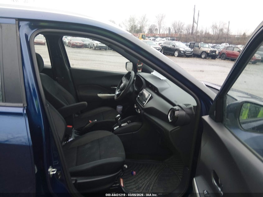 2020 Nissan Kicks Sv Xtronic Cvt