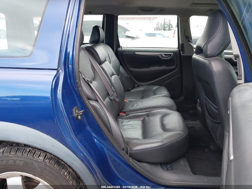 2002 Volvo V70 Xc VIN: YV1SZ58D121054420 Lot: 44431368