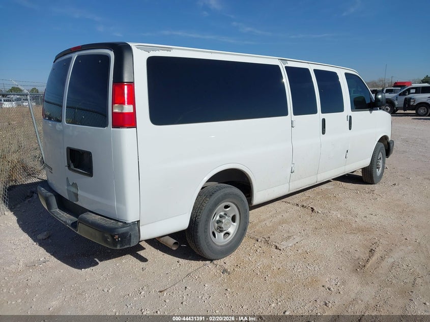 CHEVROLET EXPRESS 2008 VIN 1GAHG39K681170110