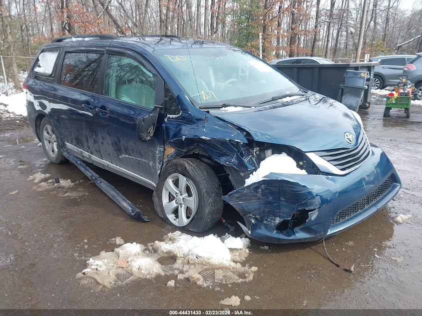 2011 Toyota Sienna Le V6