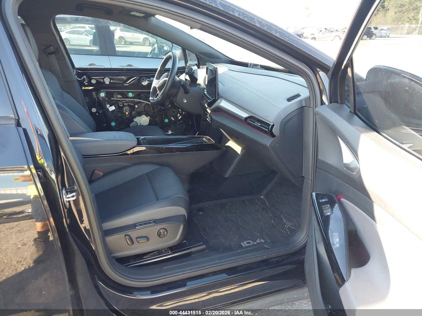 2023 Volkswagen Id.4 Pro S/Pro S Plus