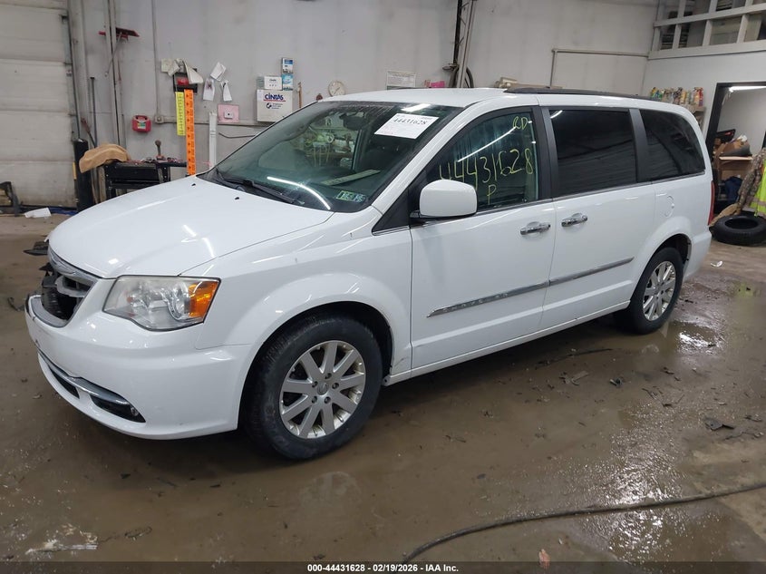 2014 Chrysler Town & Country Touring