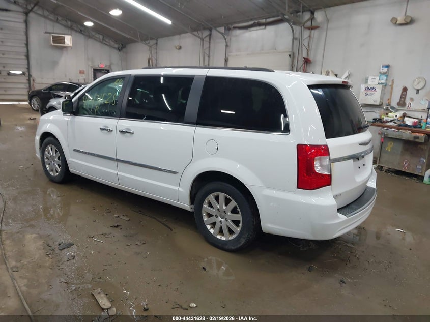 2014 Chrysler Town & Country Touring