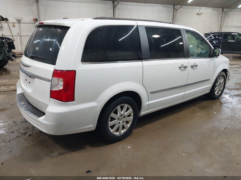 2014 Chrysler Town & Country Touring