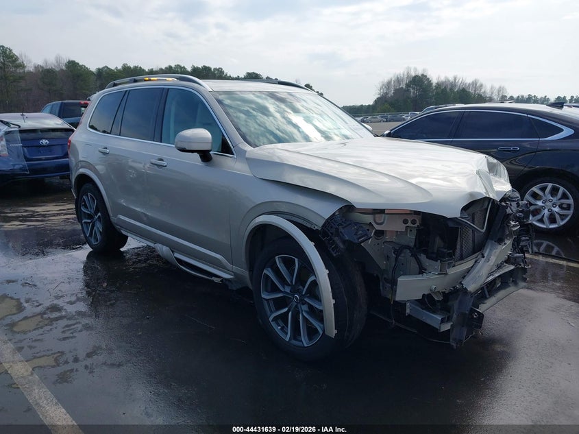 2016 VOLVO XC90 T6 MOMENTUM