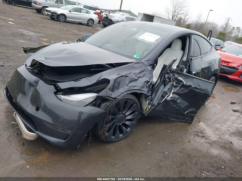 2024 Tesla Model Y Performance Dual Motor All-Wheel Drive