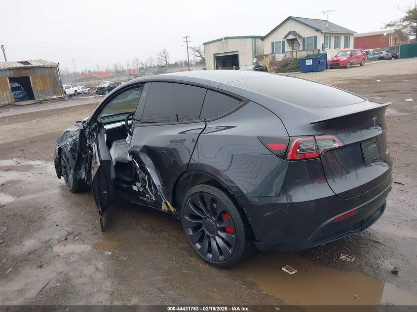 2024 Tesla Model Y Performance Dual Motor All-Wheel Drive