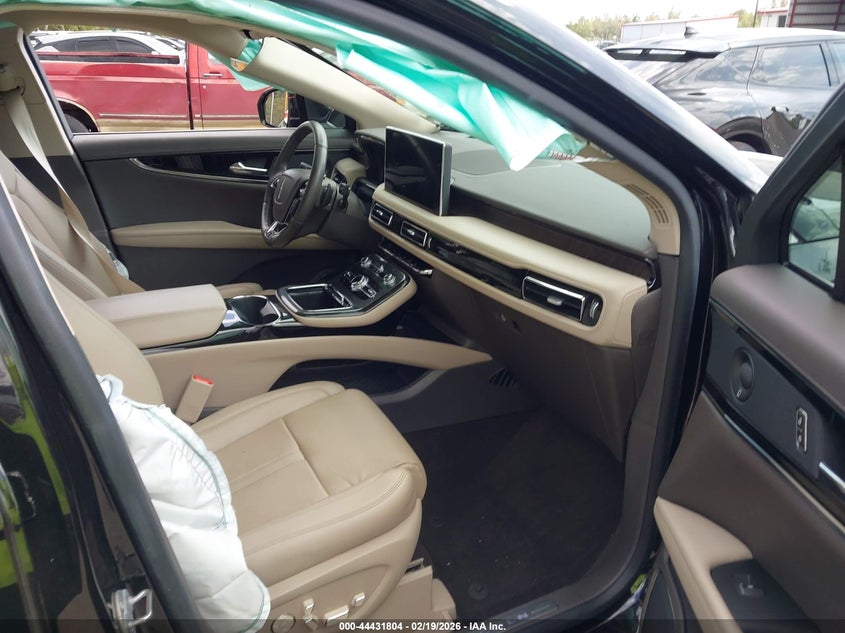 2023 Lincoln Nautilus Reserve