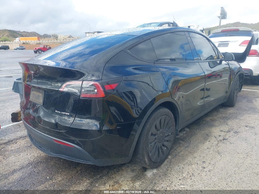 2021 Tesla Model Y Long Range Dual Motor All-Wheel Drive