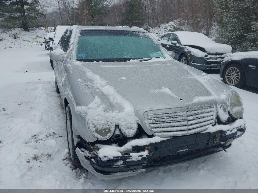 2001 Mercedes-Benz E 320 4M