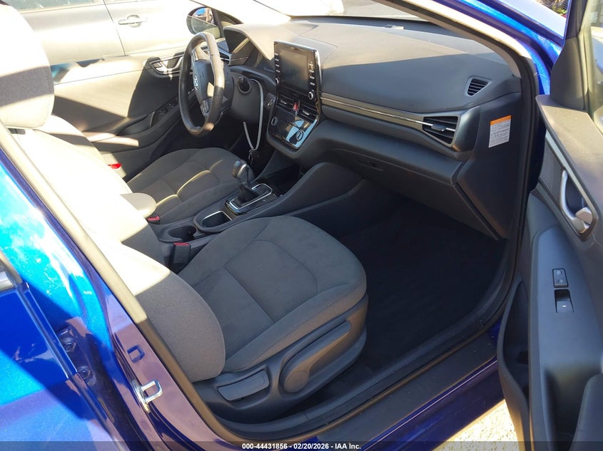 2020 Hyundai Ioniq Hybrid Se