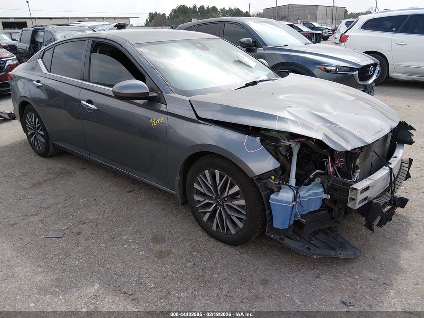 2023 NISSAN ALTIMA SV FWD