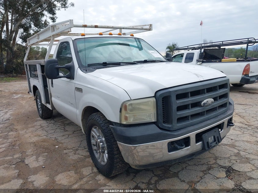 2006 Ford F-350 Chassis Xl/Xlt