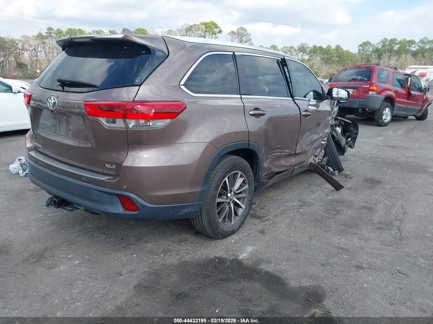 2017 Toyota Highlander Xle