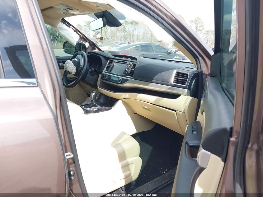 2017 Toyota Highlander Xle