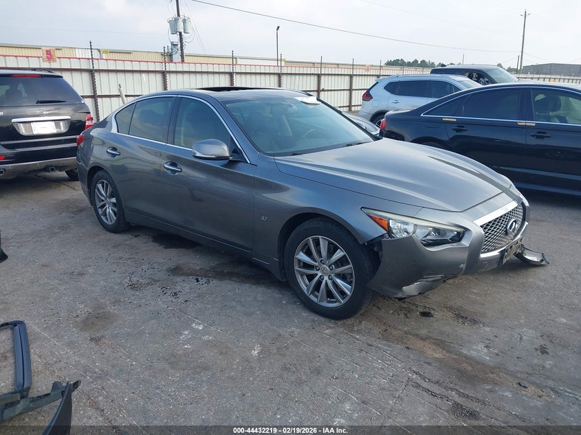 2015 Infiniti Q50 Premium