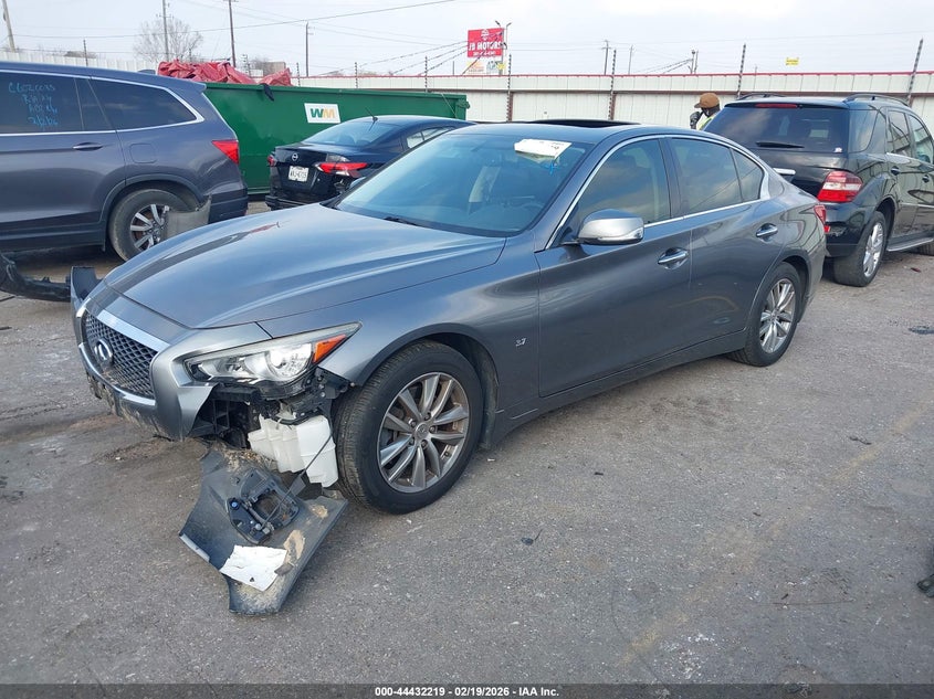 2015 Infiniti Q50 Premium