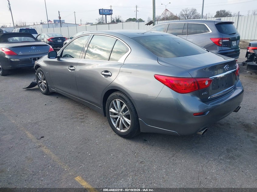 2015 Infiniti Q50 Premium