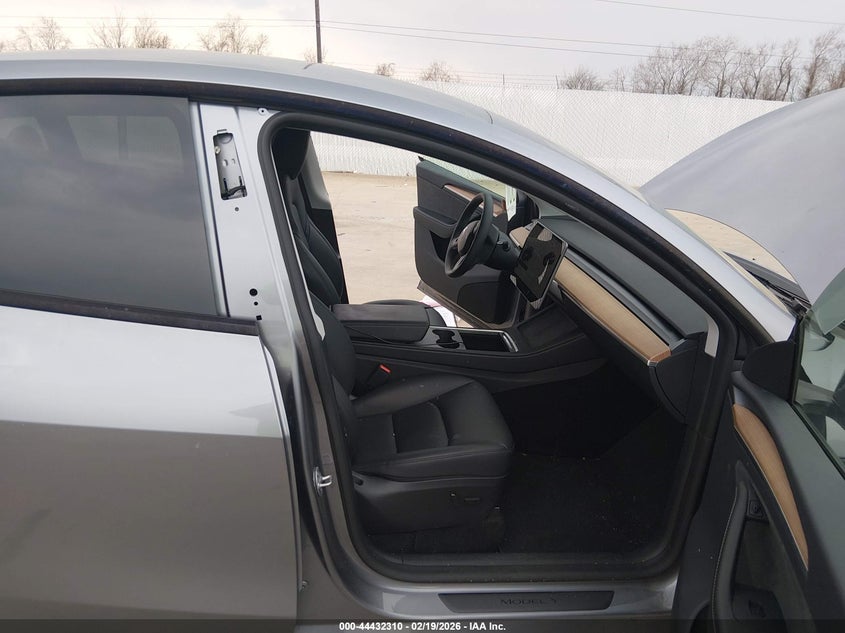 2025 Tesla Model Y Performance Dual Motor All-Wheel Drive