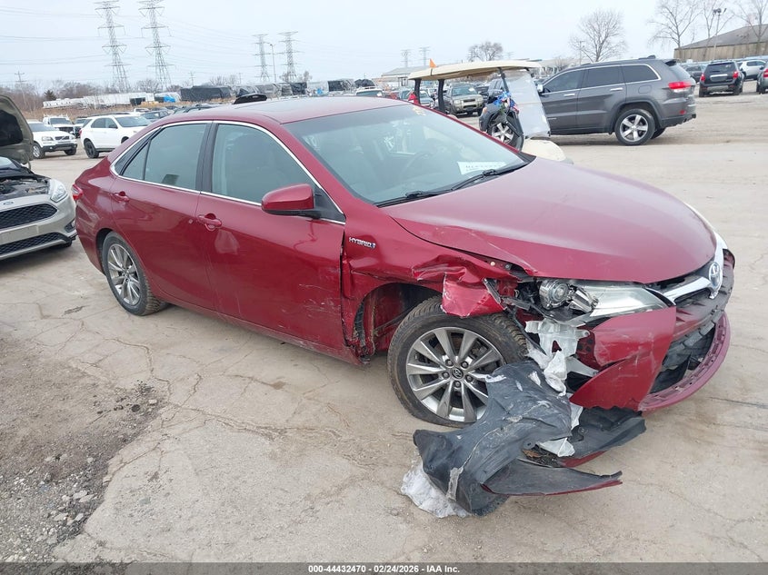 2015 Toyota Camry Hybrid Xle