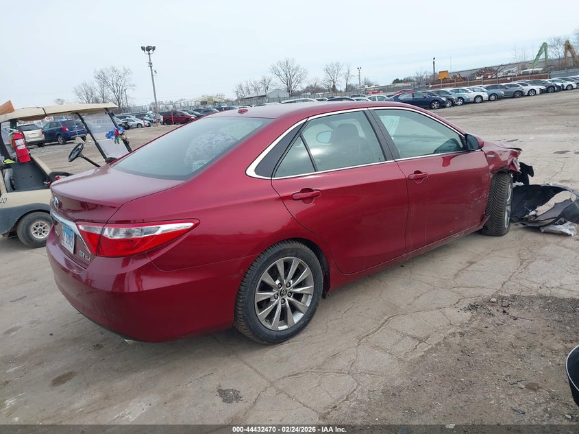 2015 Toyota Camry Hybrid Xle