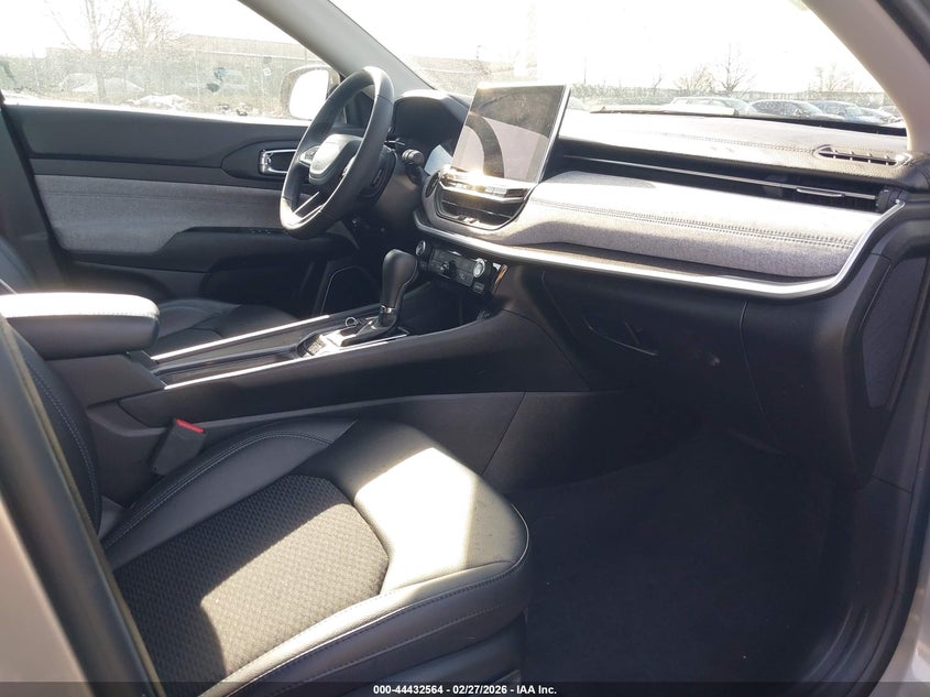 2022 Jeep Compass Latitude Fwd