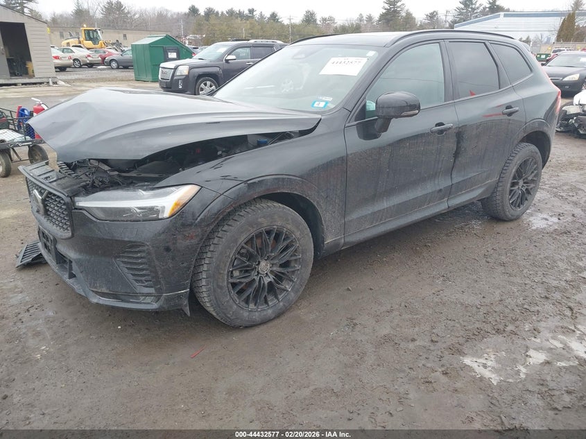 2024 Volvo Xc60 B5 Plus Dark Theme