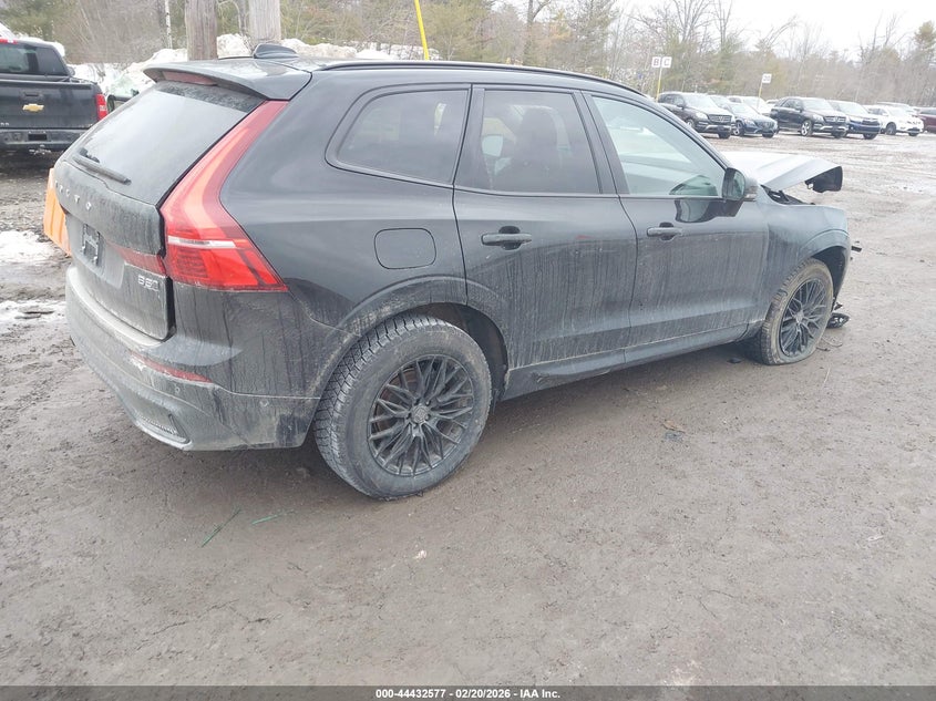 2024 Volvo Xc60 B5 Plus Dark Theme