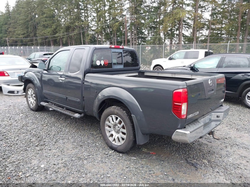 2010 Nissan Frontier Le