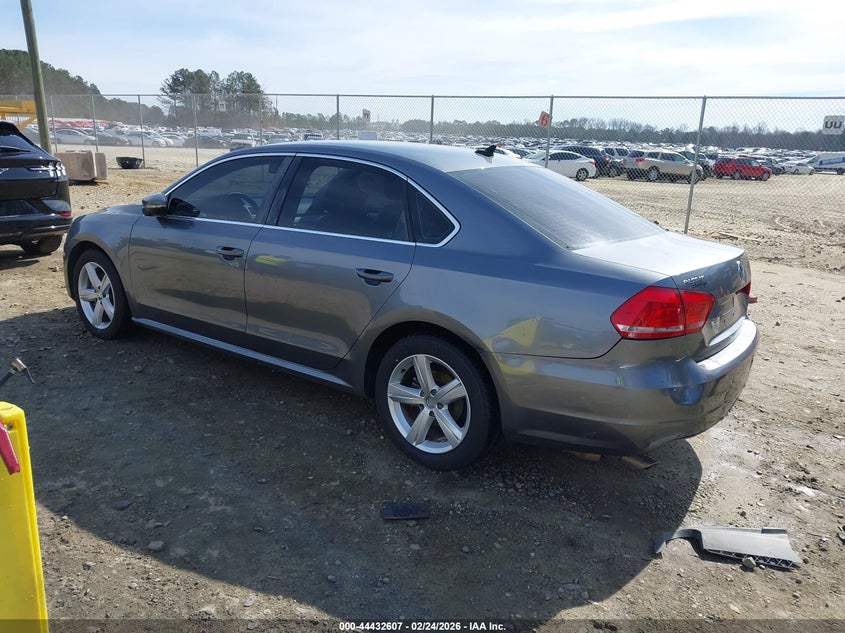 2012 Volkswagen Passat 2.5L Se