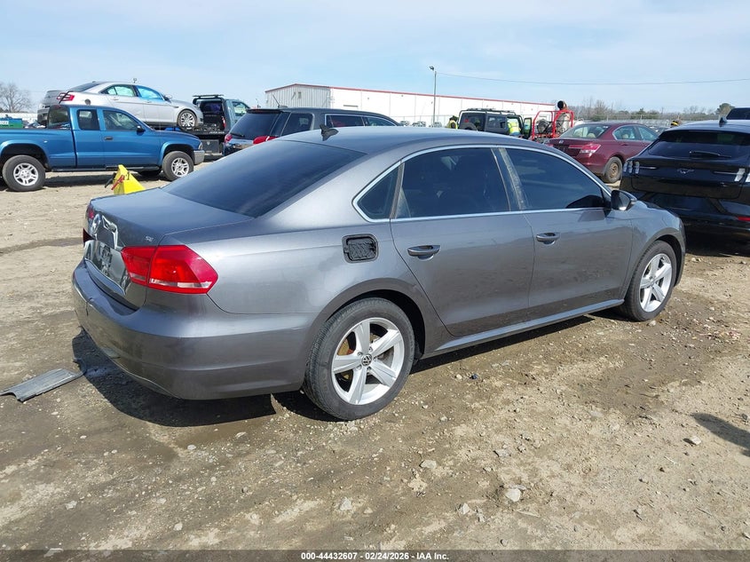 2012 Volkswagen Passat 2.5L Se