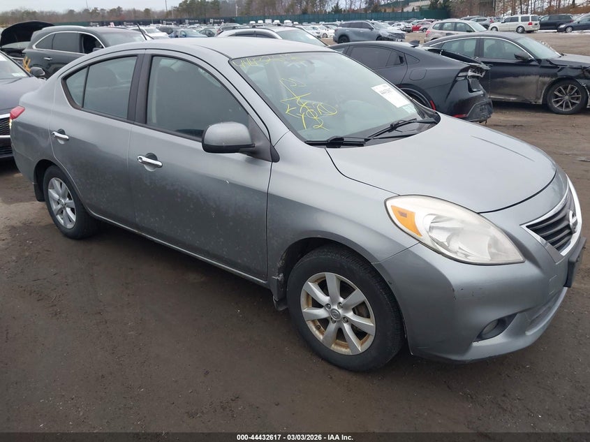 2012 Nissan Versa 1.6 Sl