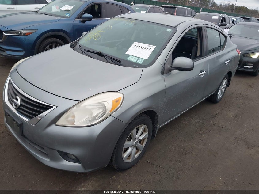 2012 Nissan Versa 1.6 Sl